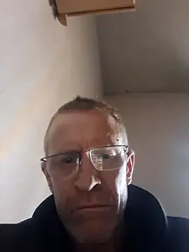 moasslicker online show from 17, 12, 2025