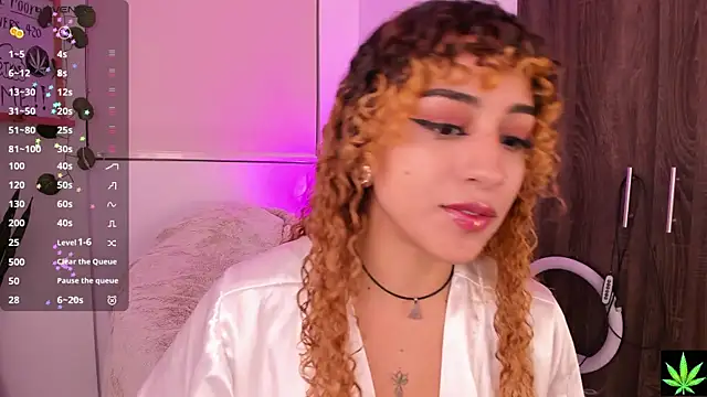 Snapshot of MaryJanelovers chatting on 26, 9, 2025 MaryJanelovers online show from 26, 9, 2025