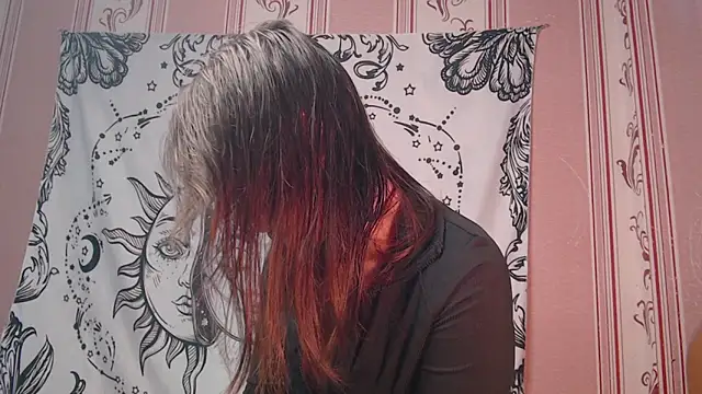 Snapshot of Thighswithspikes chatting on 11, 9, 2025 Thighswithspikes online show from 11, 9, 2025