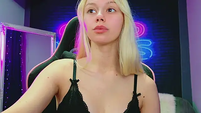 AlessiaCroft online show from 23, 2, 2026