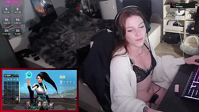 Horny Makima online show from 4, 10, 2025