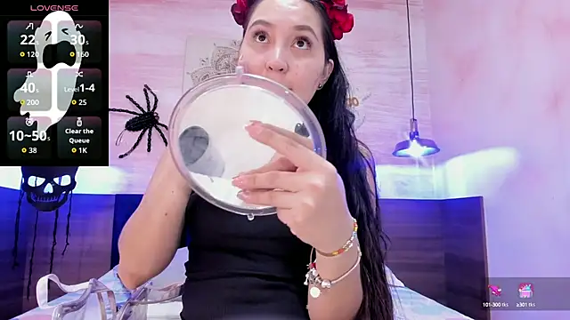 Snapshot of AlissaJoness chatting on 9, 10, 2025 AlissaJoness online show from 9, 10, 2025