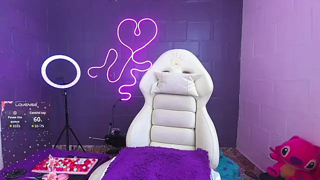 Baby  Otaku online show from 18, 9, 2025