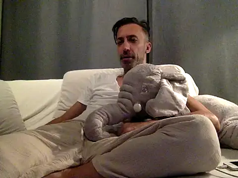 who am i x404 online show from 13, 9, 2025