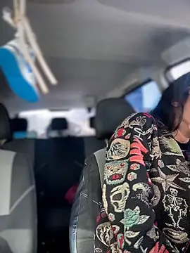Snapshot of MeekyRich chatting on 19, 6, 2026 MeekyRich online show from 19, 6, 2026