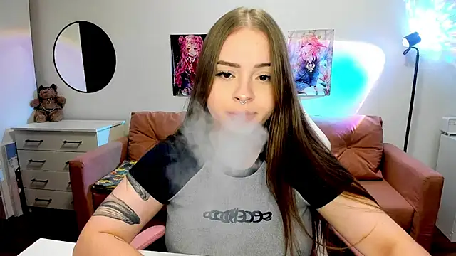 mistress lain online show from 17, 9, 2025