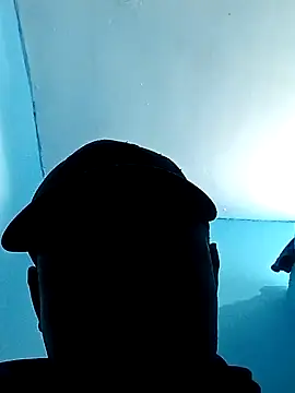 Snapshot of luuiss12 chatting on 22, 9, 2025 luuiss12 online show from 22, 9, 2025