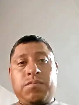 Snapshot of luuiss12 chatting on 23, 9, 2025 luuiss12 online show from 23, 9, 2025