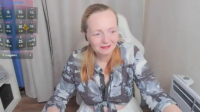 Snapshot of Karen_Villis chatting on 17, 11, 2025 Karen Villis online show from 17, 11, 2025