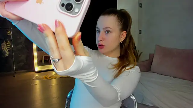 Candy Cansew online show from 23, 2, 2026