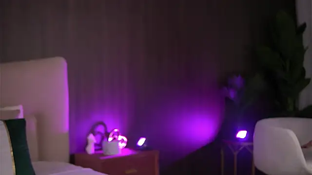 ChloeDevine online show from 27, 10, 2025