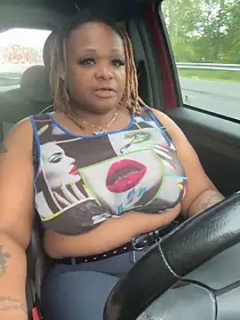 RoyalQueen2u online show from 25, 4, 2026