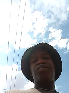 Snapshot of Thenaughtyboy360 chatting on 9, 10, 2025 Thenaughtyboy360 online show from 9, 10, 2025