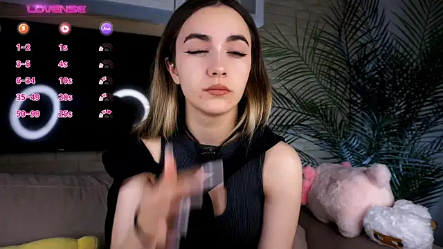 CupSizeGirl online show from 14, 9, 2025