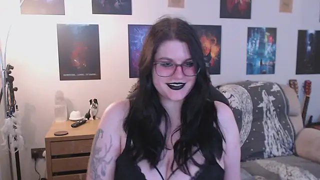Snapshot of GothSuccubusBabe chatting on 19, 12, 2025 GothSuccubusBabe online show from 19, 12, 2025