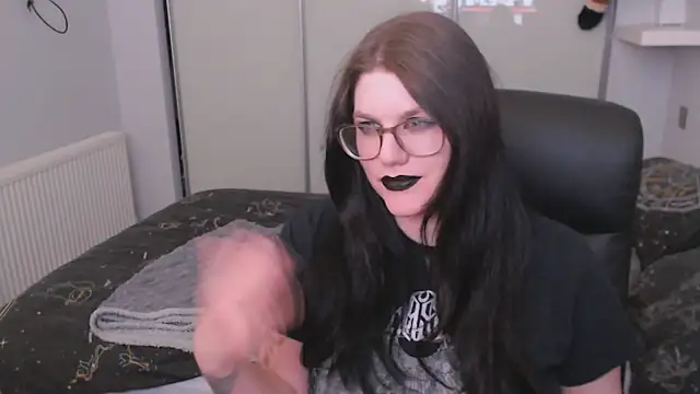 Snapshot of GothSuccubusBabe chatting on 22, 2, 2026 GothSuccubusBabe online show from 22, 2, 2026