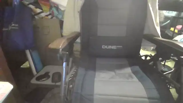 Lovyourpuss online show from 4, 4, 2026