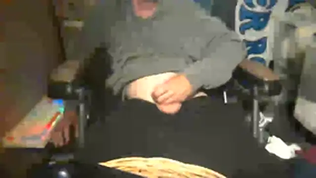 Lovyourpuss online show from 14, 6, 2026
