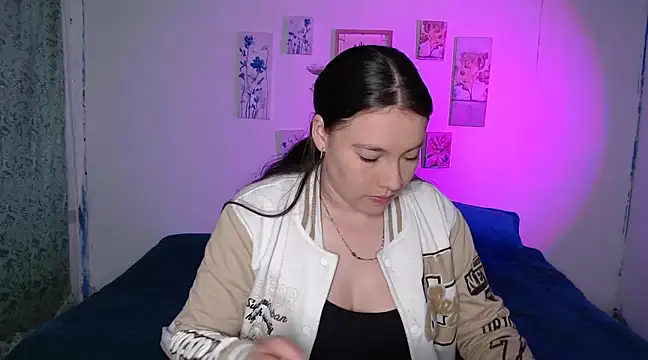 Snapshot of mariaana__222 chatting on 23, 3, 2025 mariaana 222 online show from 23, 3, 2025