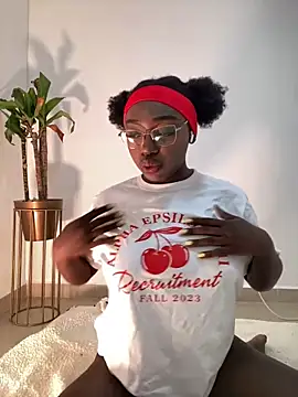 alissradiante1 online show from 18, 10, 2025