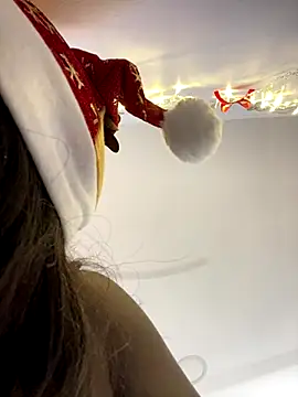 Snapshot of alissradiante1 chatting on 20, 12, 2025 alissradiante1 online show from 20, 12, 2025