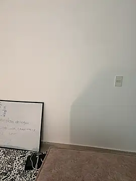 Snapshot of alissradiante1 chatting on 8, 2, 2026 alissradiante1 online show from 8, 2, 2026