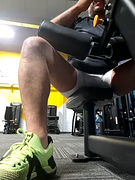 CloudyMuscleBeefy online show from 5, 10, 2025