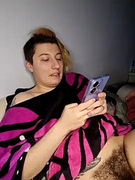 Snapshot of h4cMorganaEvelynn chatting on 17, 12, 2025 h4cMorganaEvelynn online show from 17, 12, 2025