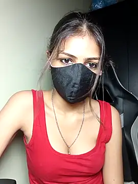 Isha Sax online show from 5, 10, 2025