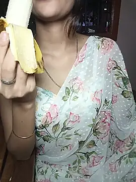 Isha Sax online show from 7, 11, 2025