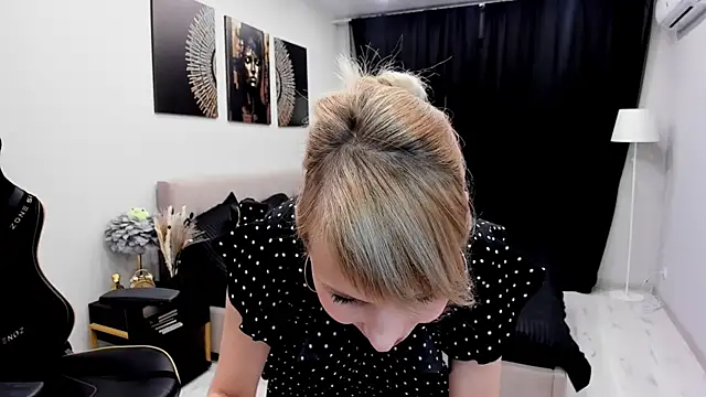 LindaSandy 1 online show from 22, 10, 2025