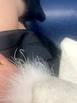 xiaoyuan01 online show from 17, 12, 2025