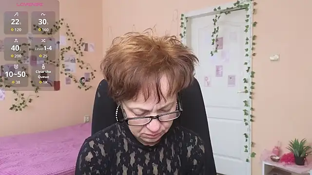 Snapshot of Ronda_Roni chatting on 3, 2, 2026 Ronda Roni online show from 3, 2, 2026