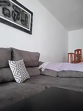 agustinalatina online show from 2, 10, 2025