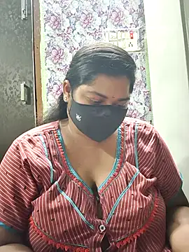 Liyaa 24 online show from 12, 4, 2026