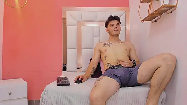 Snapshot of erickandnatasha_69 chatting on 18, 2, 2026 erickandnatasha 69 online show from 18, 2, 2026