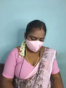 Snapshot of Tamil_riyalini12 chatting on 15, 7, 2026 Tamil riyalini12 online show from 15, 7, 2026