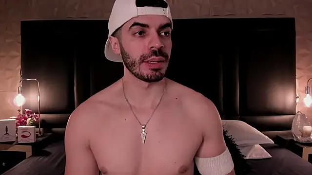 Snapshot of AxelThompson_ chatting on 12, 11, 2025 AxelThompson online show from 12, 11, 2025