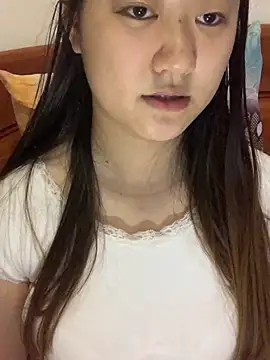 Snapshot of xialuo25 chatting on 16, 11, 2025 xialuo25 online show from 16, 11, 2025