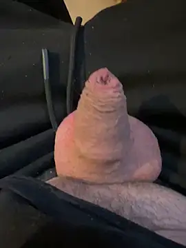 Snapshot of PenisForBoysAndGirls chatting on 21, 11, 2025 PenisForBoysAndGirls online show from 21, 11, 2025