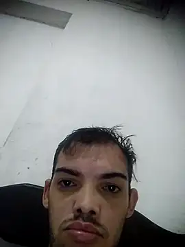 GuilhermeYuree online show from 19, 10, 2025