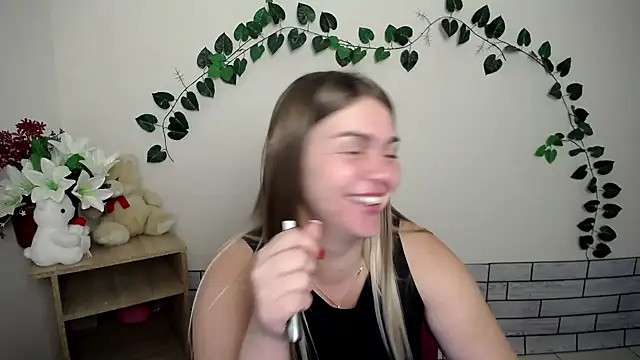 Snapshot of Magic_Katarina_ chatting on 22, 9, 2025 Magic Katarina online show from 22, 9, 2025