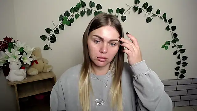 Snapshot of Magic_Katarina_ chatting on 15, 10, 2025 Magic Katarina online show from 15, 10, 2025