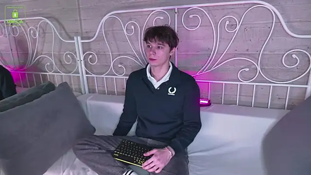 AnthonyHall online show from 8, 11, 2025