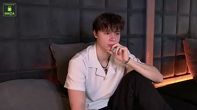 AnthonyHall online show from 26, 11, 2025