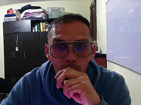 DOBLEWYOSK69G online show from 18, 9, 2025