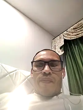 Snapshot of DOBLEWYOSK69G chatting on 28, 2, 2026 DOBLEWYOSK69G online show from 28, 2, 2026