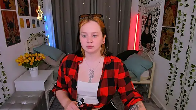 lunaalli online show from 10, 9, 2025