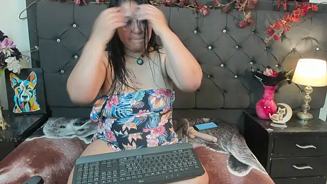 sofia sorceress5 online show from 10, 11, 2025