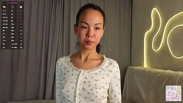 AlodiaAxley online show from 17, 10, 2025